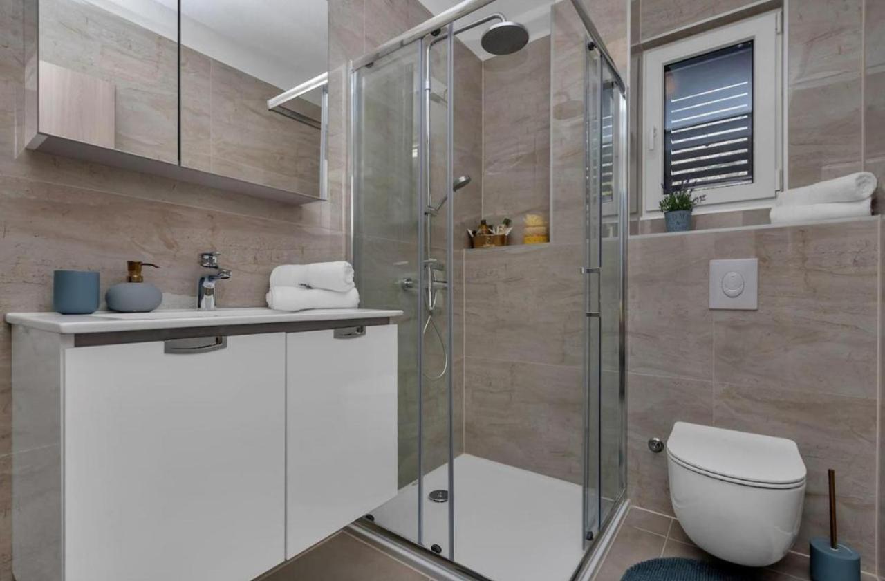 Meli Luka With Seaview Apartment Makarska