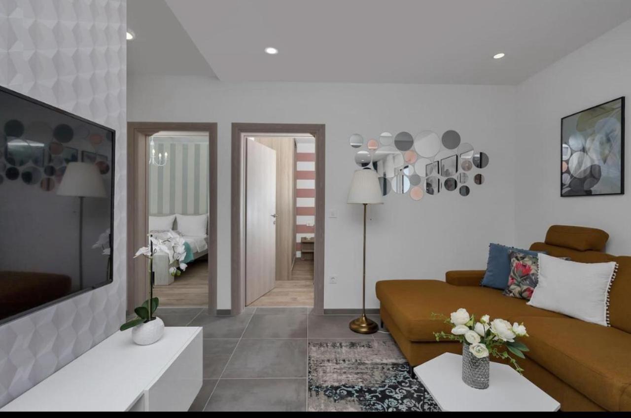 Meli Luka With Seaview Apartment Makarska