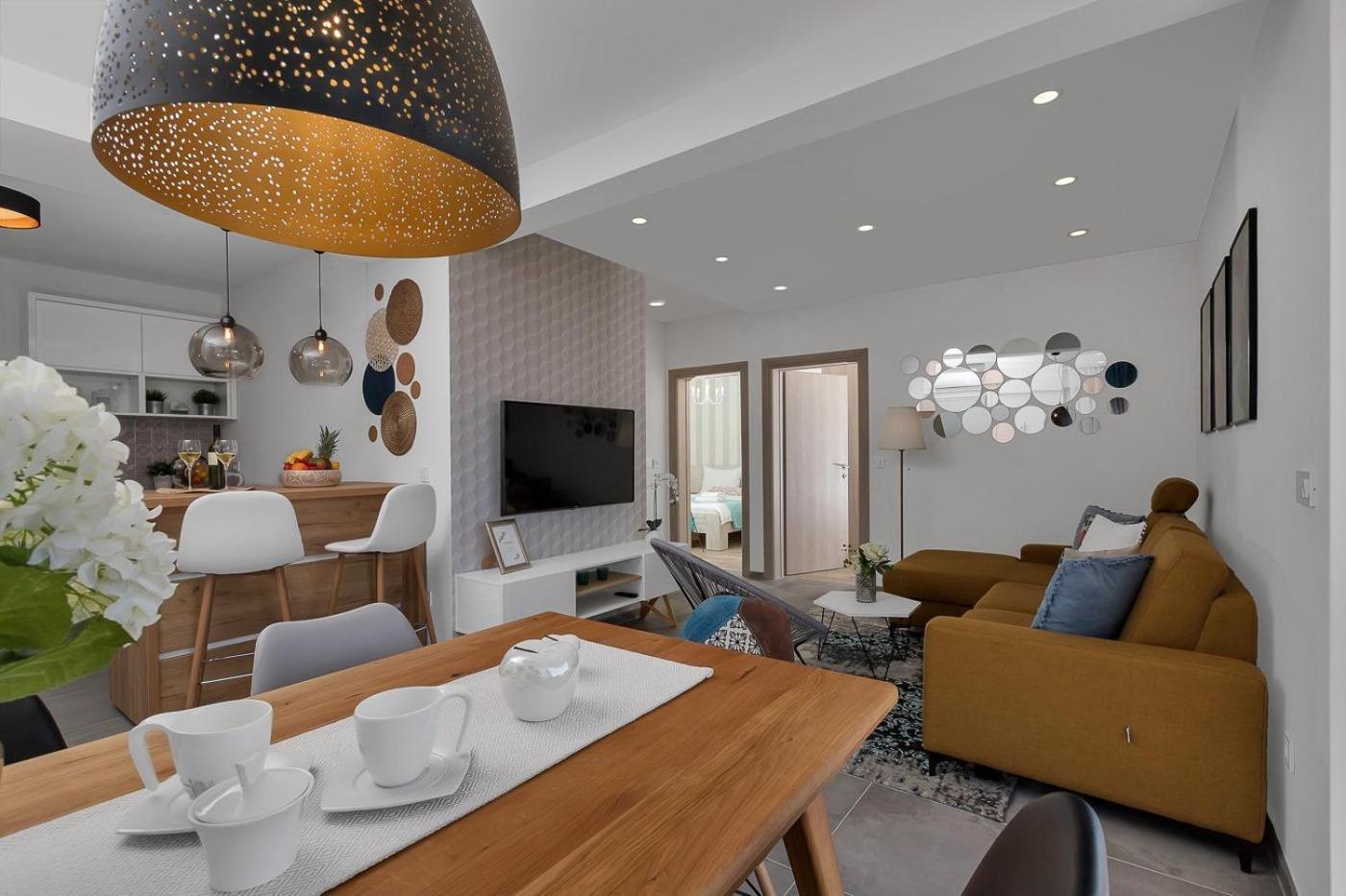 Meli Luka With Seaview Apartment *