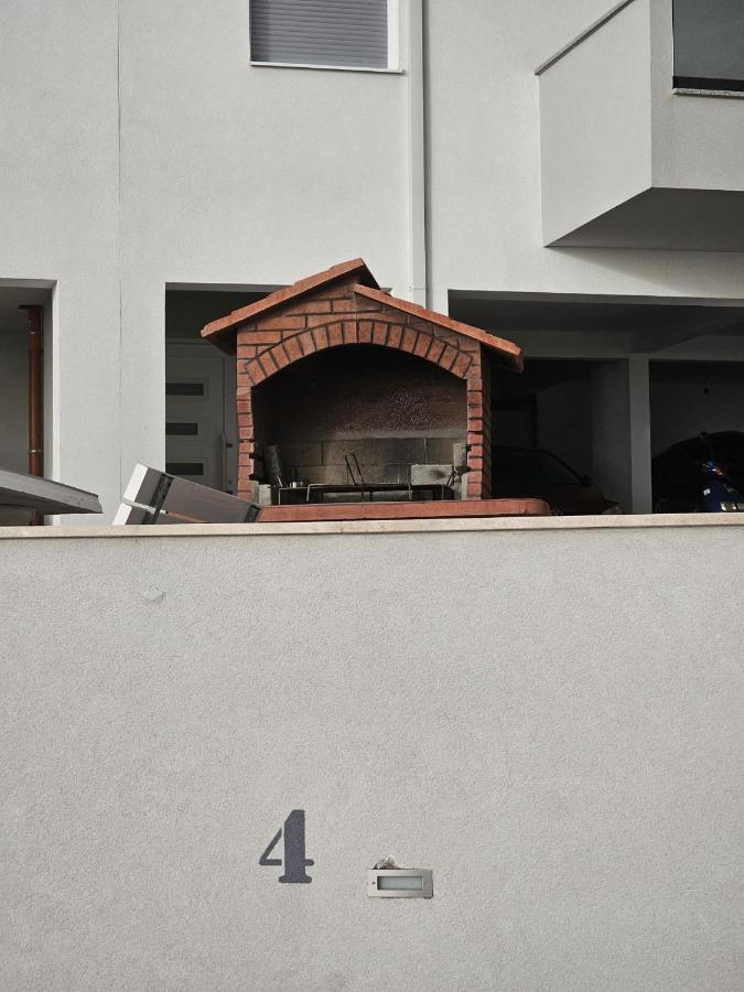 Apartman Meli Luka With Seaview *